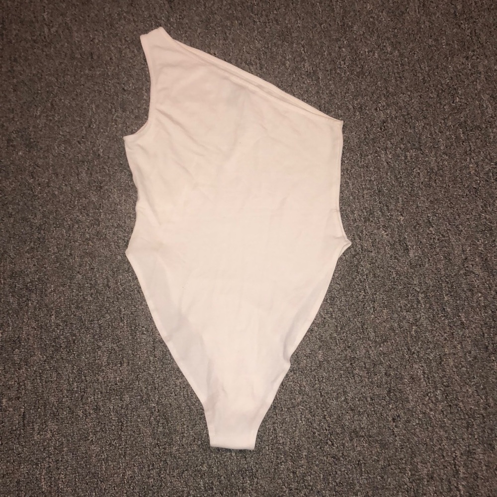 White one shoulder bodysuit